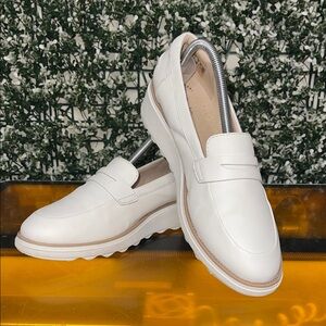 Clark’s Ultimate Comfort Collection White Flats